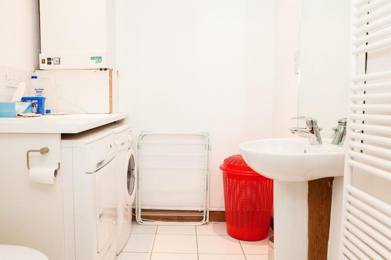 Spectacular Central 4-Bedroom Close To London Eye Экстерьер фото
